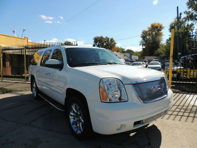 2007 GMC Yukon XL SXT Van