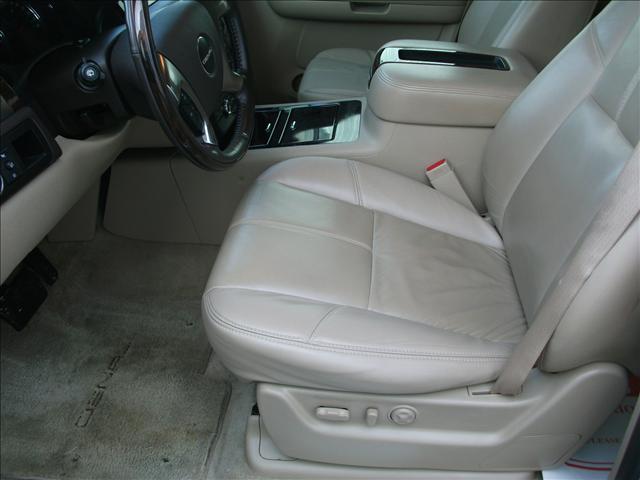 2007 GMC Yukon XL EX Sedan 4D