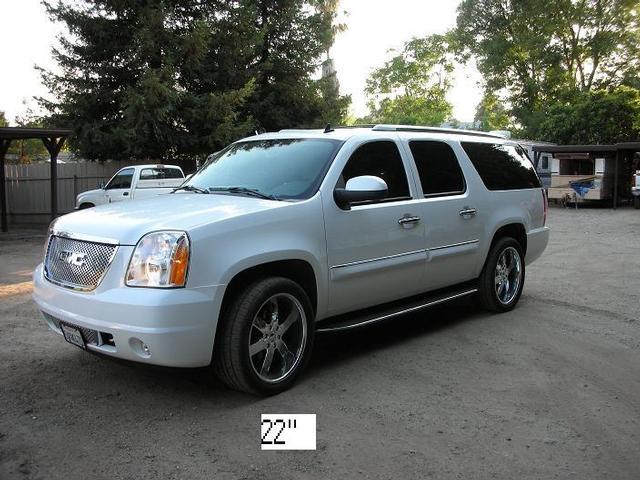 2007 GMC Yukon XL SXT Van