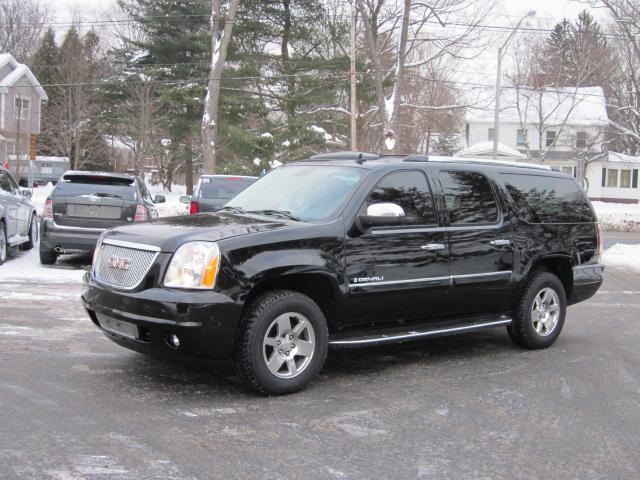 2007 GMC Yukon XL EX Sedan 4D