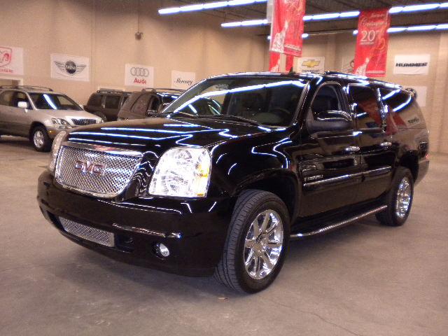 2007 GMC Yukon XL EX Sedan 4D