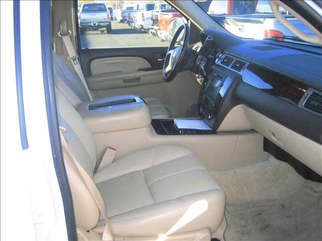 2007 GMC Yukon XL EX Sedan 4D