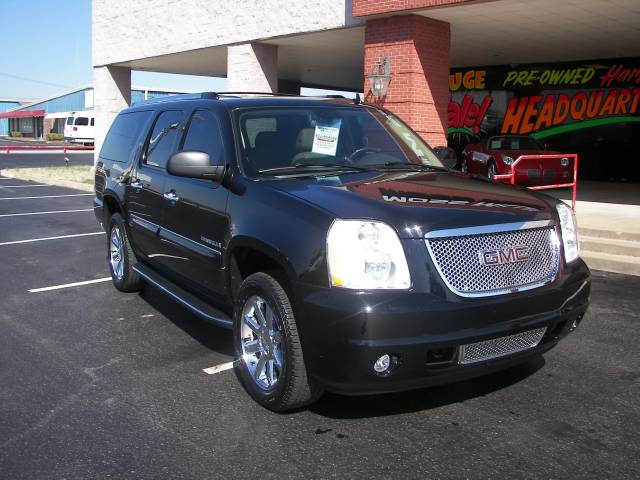 2007 GMC Yukon XL EX Sedan 4D