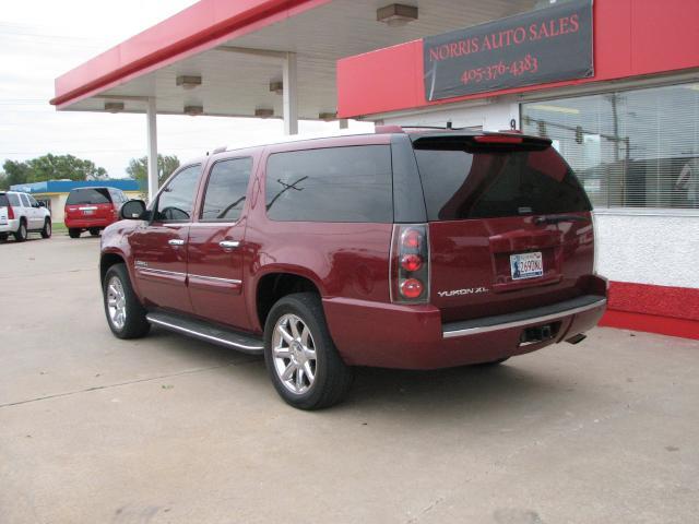 2007 GMC Yukon XL SV 4dr SUV