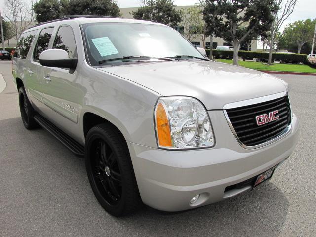 2007 GMC Yukon XL 4DR WGN I4 LX