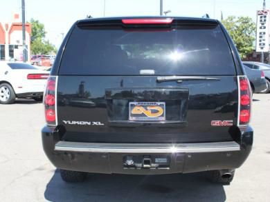 2007 GMC Yukon XL SXT Van