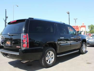 2007 GMC Yukon XL SXT Van