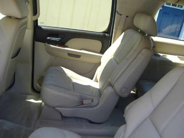 2007 GMC Yukon XL SXT Van