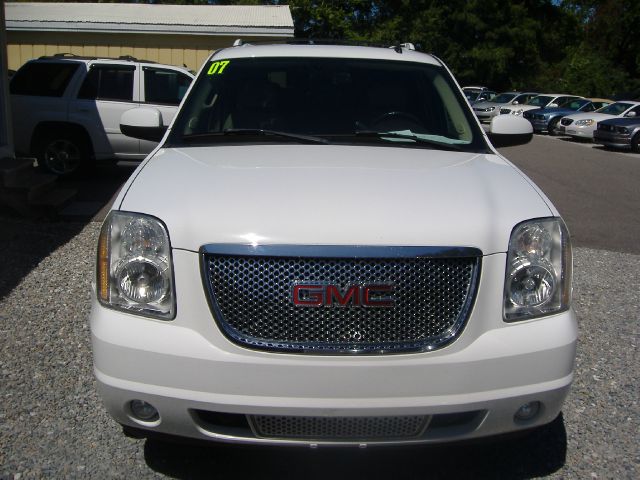 2007 GMC Yukon XL SXT Van