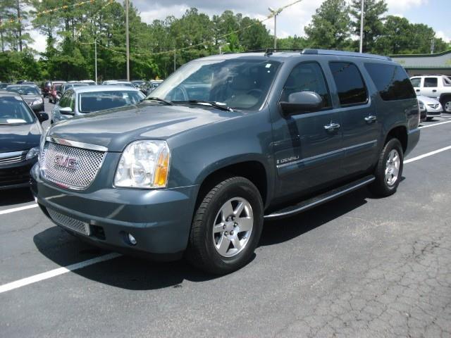 2007 GMC Yukon XL EX Sedan 4D