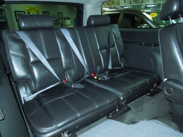 2007 GMC Yukon XL SXT Van