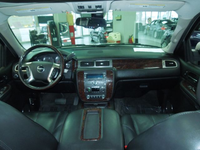 2007 GMC Yukon XL SXT Van