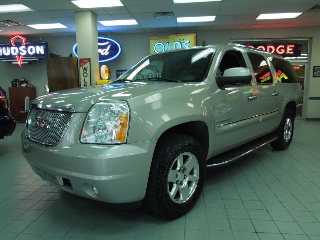 2007 GMC Yukon XL SXT Van