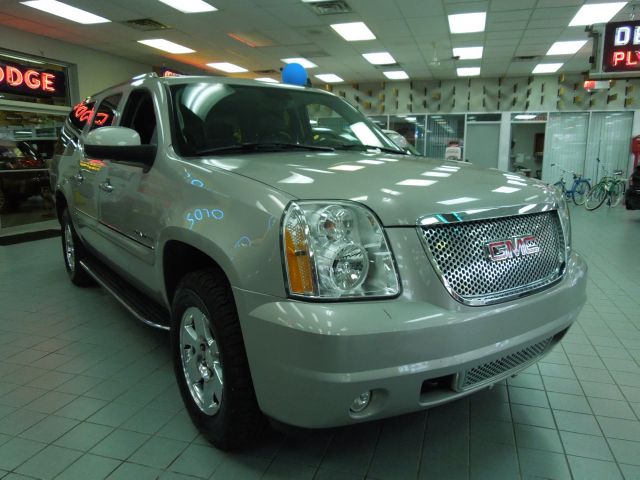 2007 GMC Yukon XL SXT Van