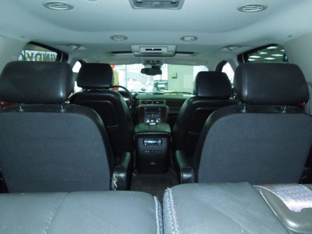 2007 GMC Yukon XL SXT Van