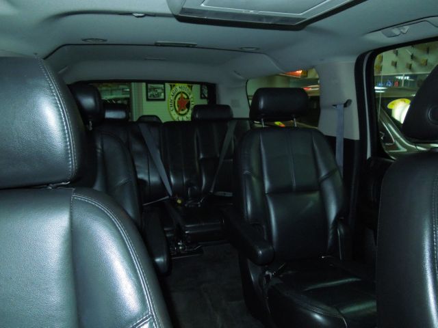 2007 GMC Yukon XL SXT Van