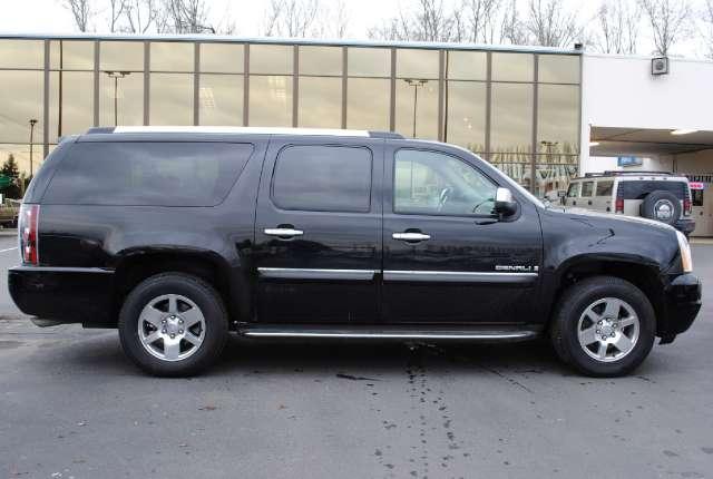 2007 GMC Yukon XL EX Sedan 4D