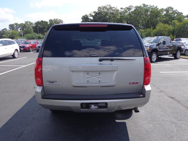 2007 GMC Yukon XL ES 300 Sedan 4D