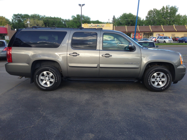 2007 GMC Yukon XL 2006 Mercury