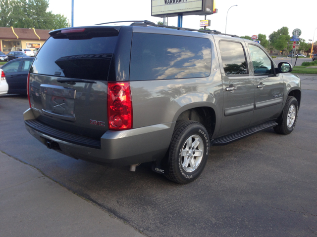 2007 GMC Yukon XL 2006 Mercury