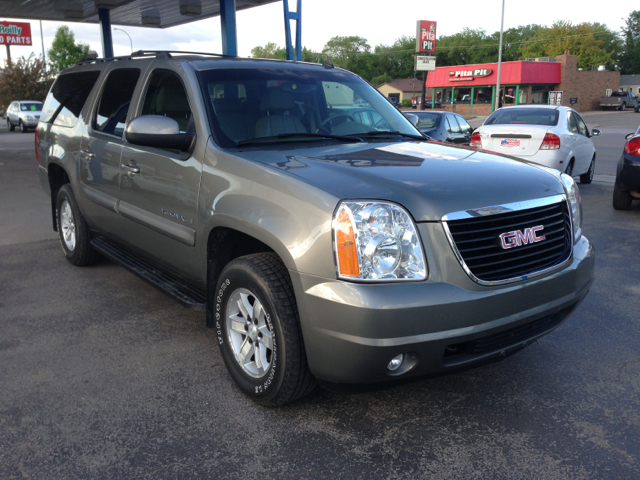 2007 GMC Yukon XL 2006 Mercury