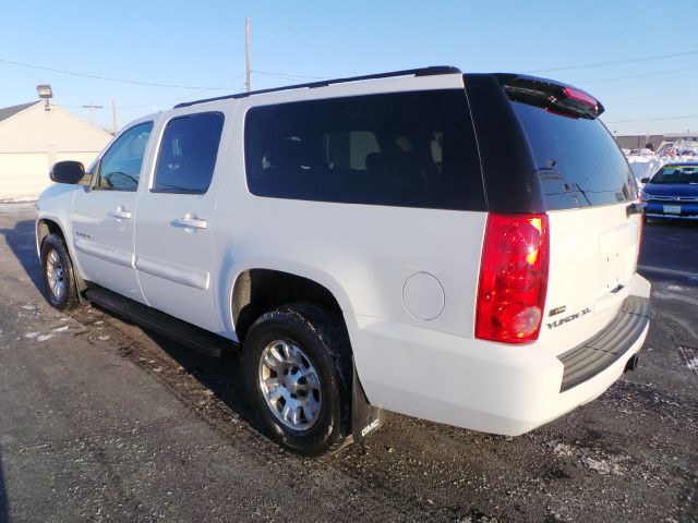 2008 GMC Yukon XL 4dr Sport Sdn Sedan