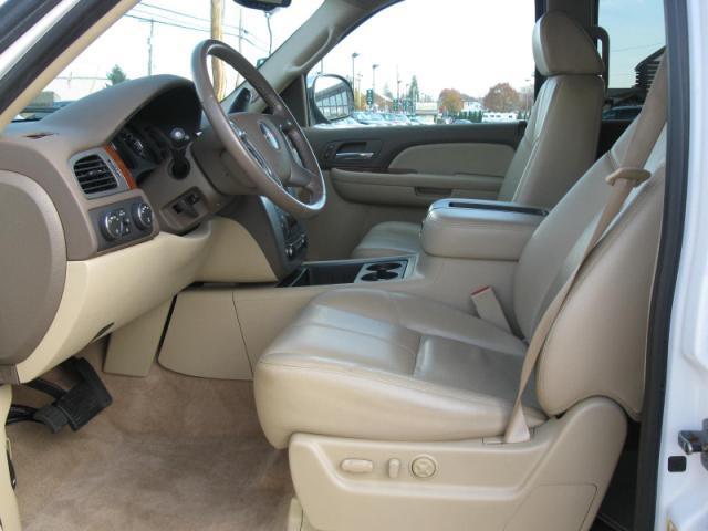 2008 GMC Yukon XL XLT 4 DOOR Extended CAB 4X4