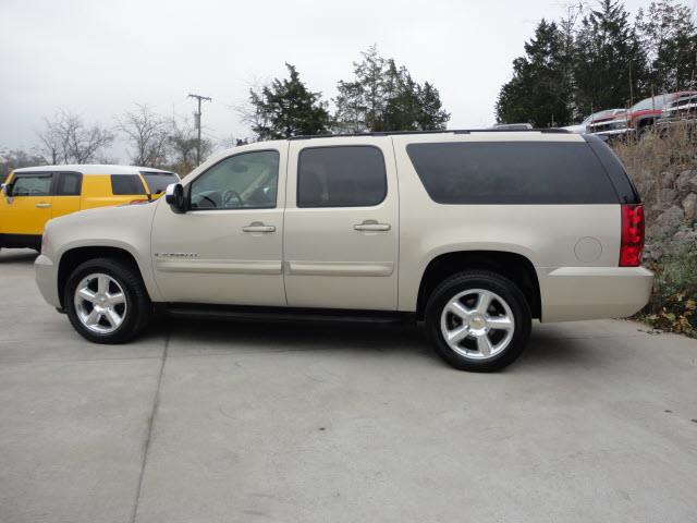 2008 GMC Yukon XL Water Truck