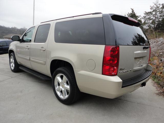 2008 GMC Yukon XL Water Truck