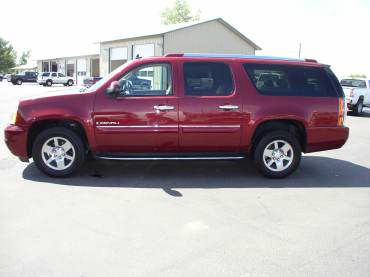 2008 GMC Yukon XL SXT Van