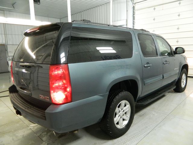 2008 GMC Yukon XL 2006 Mercury