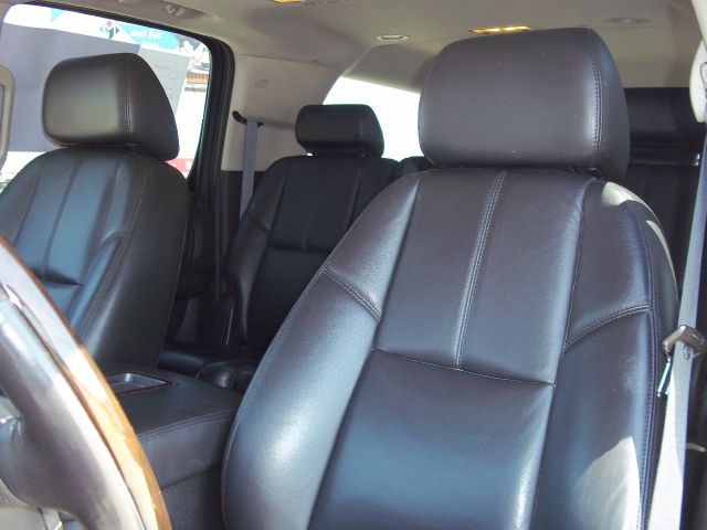 2008 GMC Yukon XL SXT Van