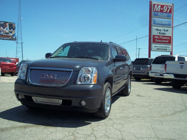 2008 GMC Yukon XL SXT Van