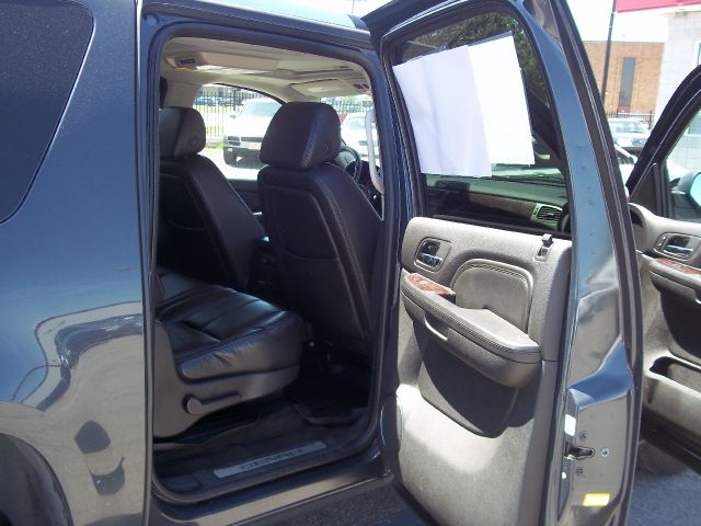 2008 GMC Yukon XL SXT Van