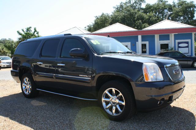 2008 GMC Yukon XL SXT Van