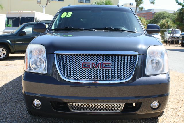 2008 GMC Yukon XL SXT Van