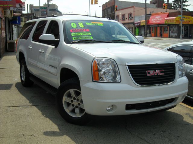 2008 GMC Yukon XL 2006 Mercury