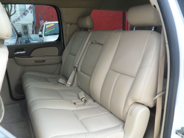 2008 GMC Yukon XL 2006 Mercury