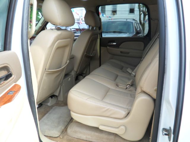 2008 GMC Yukon XL 2006 Mercury