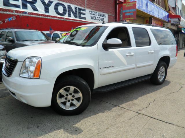 2008 GMC Yukon XL 2006 Mercury