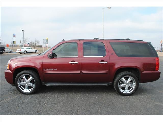 2008 GMC Yukon XL Wagon SE