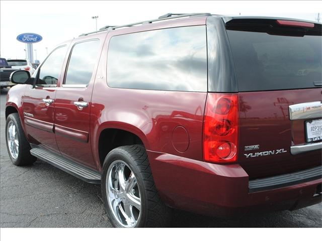 2008 GMC Yukon XL Wagon SE