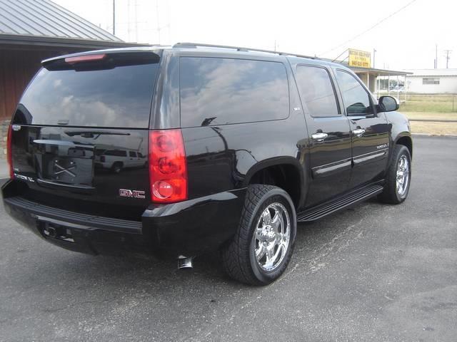 2008 GMC Yukon XL Slt-third ROW, V8