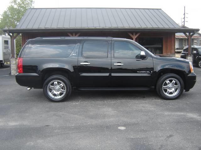 2008 GMC Yukon XL Slt-third ROW, V8