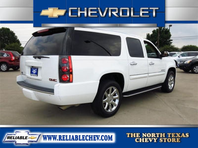 2008 GMC Yukon XL SXT Van