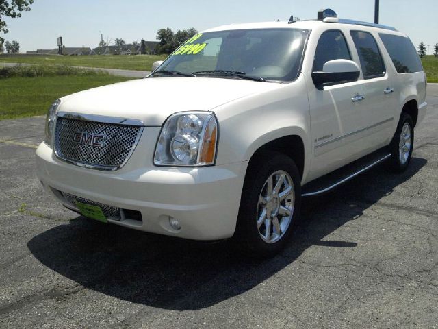 2009 GMC Yukon XL Crew Cab Short Box 2-wheel Drive SLE