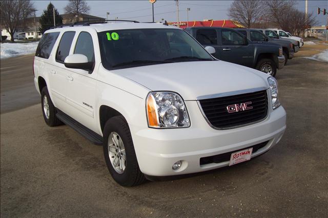 2010 GMC Yukon XL LX Wagon 4D