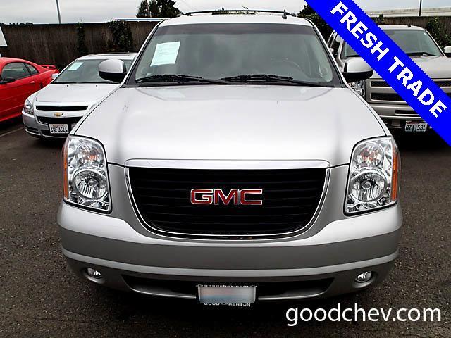 2010 GMC Yukon XL 4WD 1LT 25