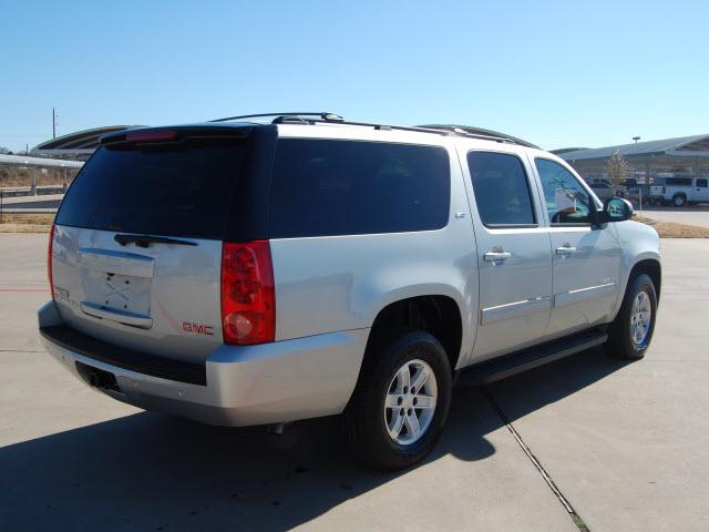 2010 GMC Yukon XL SLT