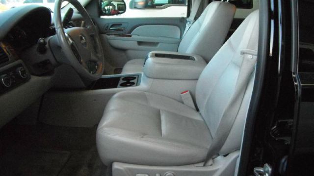 2010 GMC Yukon XL 2006 Mercury